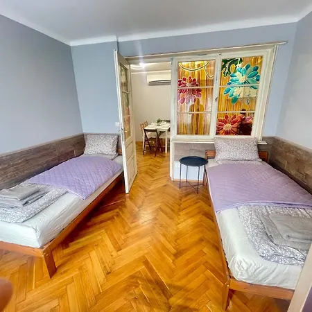 Appartement -golden Bird- Two Bedroom Apartment, Super
