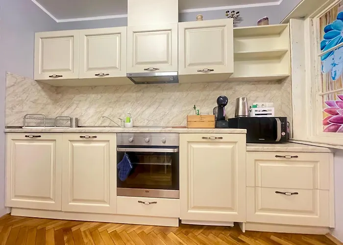 -golden Bird- Two Bedroom Apartment, Super Appartement *