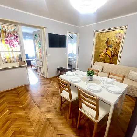 -golden Bird- Two Bedroom Apartment, Super Central, Free Parking Spot Burgas Stad