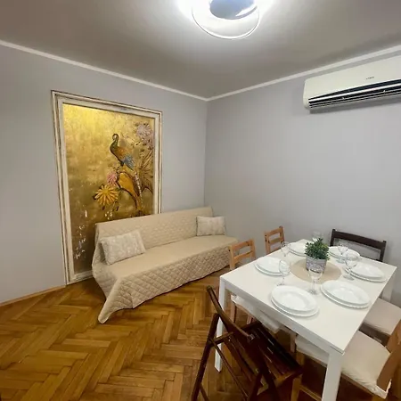 'golden Bird' Apartment, 2 Bedrooms, Super Apartment