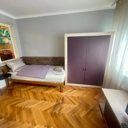 'golden Bird' Apartment, 2 Bedrooms, Super דירה *