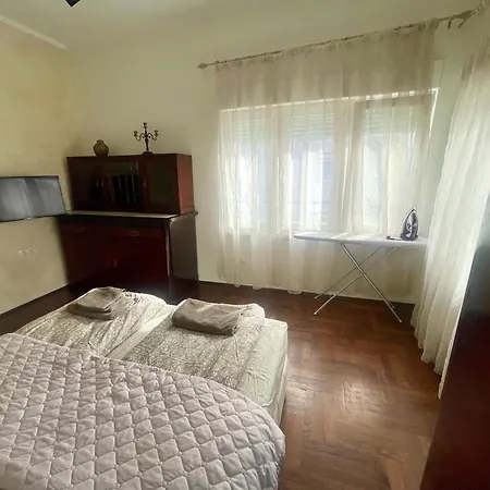 'golden Bird' Apartment, 2 Bedrooms, Super * Μπουργκάς