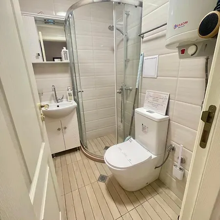 Appartement -golden Bird- Two Bedroom Apartment, Super Central, Free Parking Spot