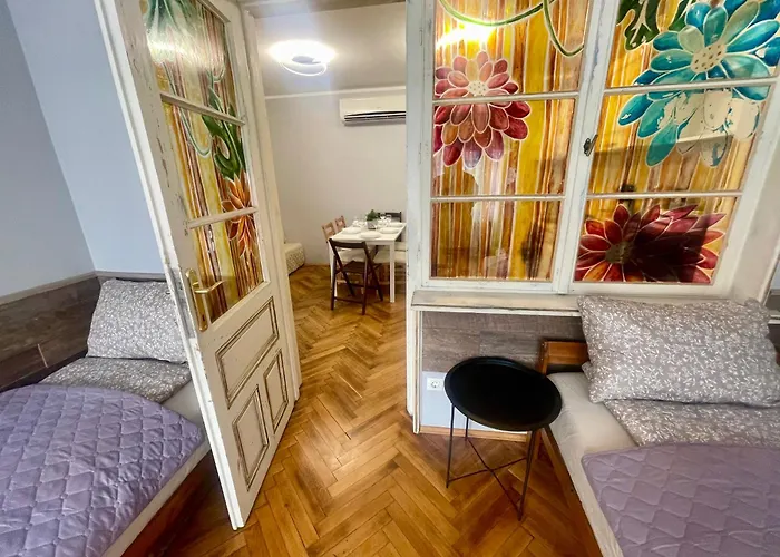 'golden Bird' Apartment, 2 Bedrooms, Super דירה