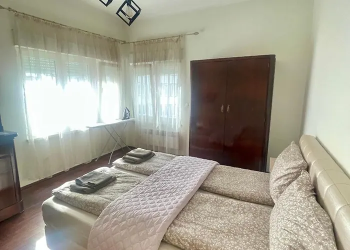 'golden Bird' Apartment, 2 Bedrooms, Super בורגאס